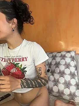 indira k online show from 11/30/25, 08:42