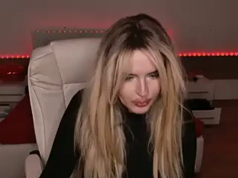 Snapshot of StellaFrost chatting on 03/14/25, 10:27 StellaFrost online show from 03/14/25, 10:27