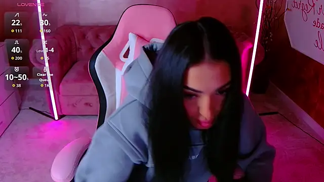 Snapshot of evanew_ chatting on 01/08/26, 05:52 evanew online show from 01/08/26, 05:52