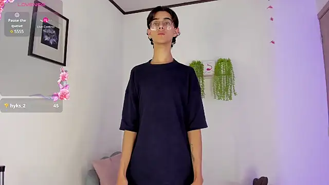 alahia sweet online show from 03/21/25, 11:01