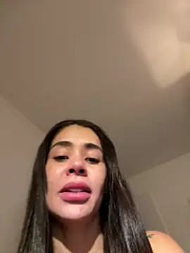 Snapshot of Karol_Towers chatting on 01/16/26, 08:51 Karol Towers online show from 01/16/26, 08:51