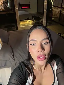 Karol Towers online show from 02/19/25, 01:51