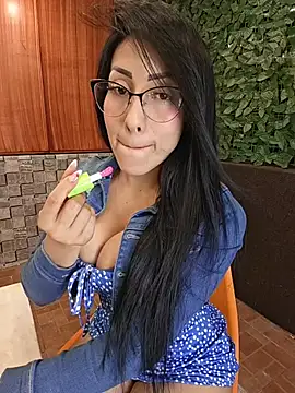 Isabellitasexi38 online show from 05/20/26, 03:36