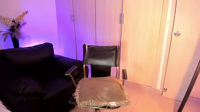 rachaeldeckard   online show from 11/16/25, 04:06