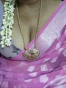Snapshot of kavi-99 chatting on 06/15/26, 05:45 kavi-99 online show from 06/15/26, 05:45