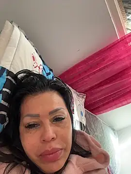 KarolRubi1 online show from 05/12/26, 03:40