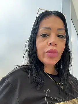 KarolRubi1 online show from 04/16/26, 05:57