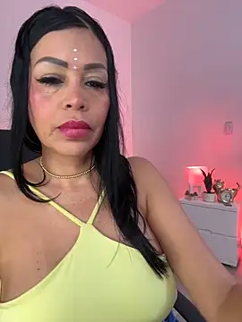 KarolRubi1 online show from 05/31/26, 06:09