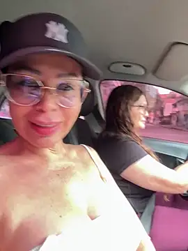 KarolRubi1 online show from 11/19/25, 01:22