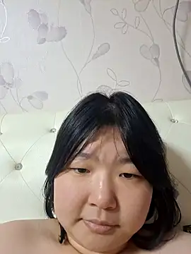 Lee0613 online show from 12/29/24, 08:22