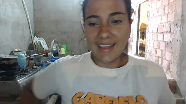 Snapshot of Coral0403 chatting on 02/27/25, 07:15 Coral0403 online show from 02/27/25, 07:15