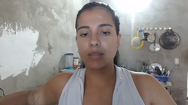 Snapshot of Coral0403 chatting on 06/12/26, 07:22 Coral0403 online show from 06/12/26, 07:22