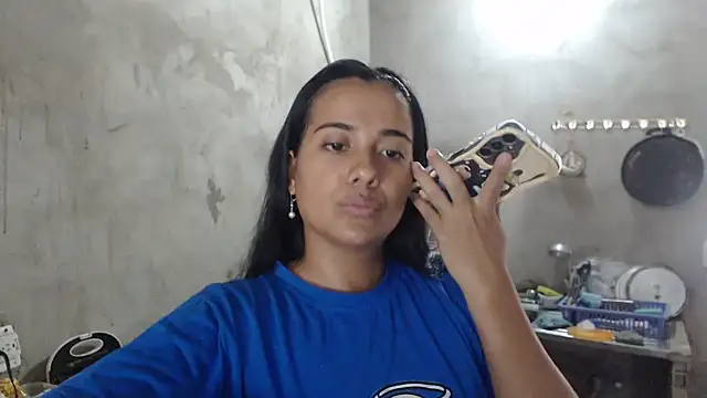 Snapshot of Coral0403 chatting on 10/03/25, 03:13 Coral0403 online show from 10/03/25, 03:13