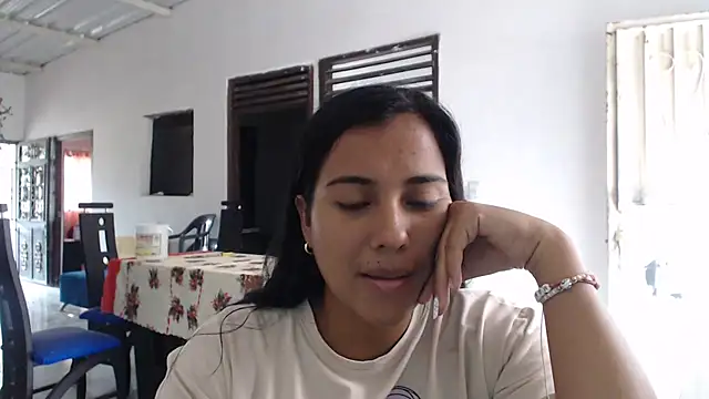 Snapshot of Coral0403 chatting on 03/07/25, 07:38 Coral0403 online show from 03/07/25, 07:38
