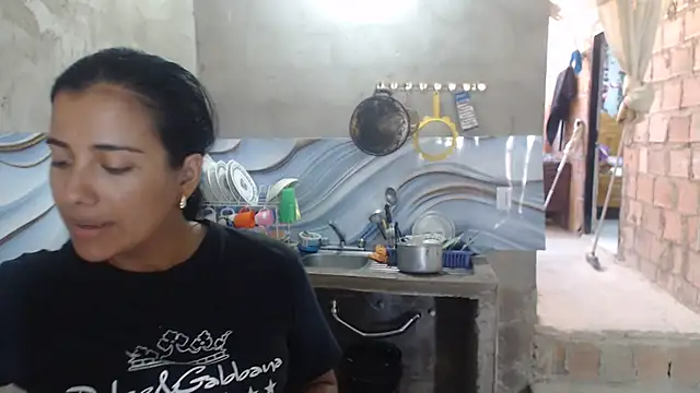 Snapshot of Coral0403 chatting on 06/20/26, 04:56 Coral0403 online show from 06/20/26, 04:56