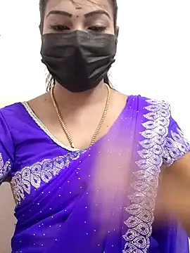 meena 27 online show from 10/17/25, 05:33