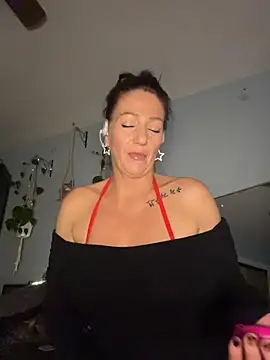 AlessasRoom online show from 11/11/25, 07:25