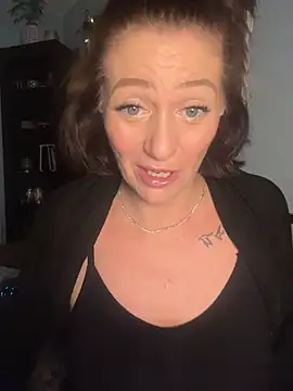 AlessasRoom online show from 11/16/25, 09:14