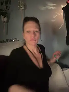 AlessasRoom online show from 02/05/26, 04:52