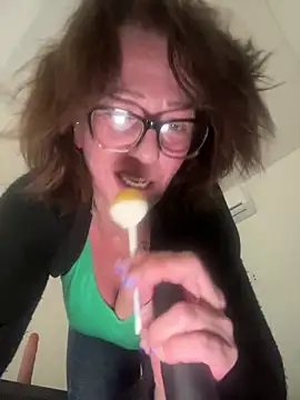 AlessasRoom online show from 04/04/26, 03:18