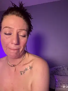 AlessasRoom online show from 04/10/26, 06:31