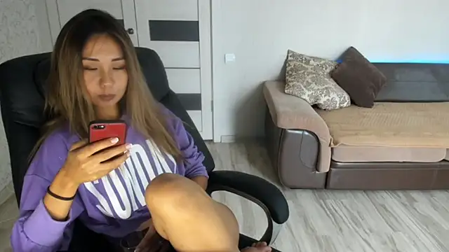 Snapshot of karishee chatting on 09/20/25, 01:10 karishee online show from 09/20/25, 01:10