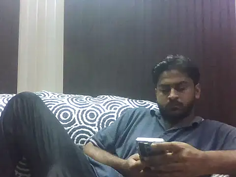 Snapshot of indihotguy chatting on 10/01/25, 02:10 indihotguy online show from 10/01/25, 02:10
