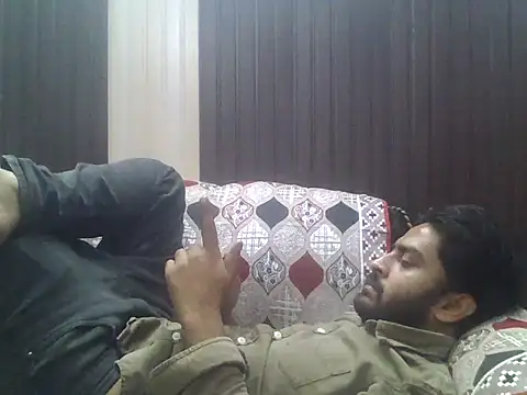 indihotguy online show from 11/12/25, 08:51