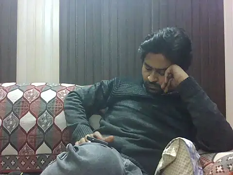 indihotguy online show from 12/16/25, 06:45