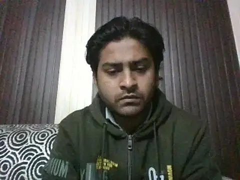 Snapshot of indihotguy chatting on 02/13/25, 12:54 indihotguy online show from 02/13/25, 12:54