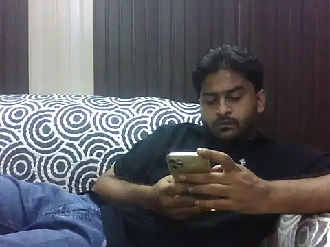Snapshot of indihotguy chatting on 09/23/25, 02:13 indihotguy online show from 09/23/25, 02:13