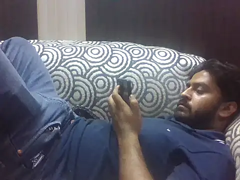 Snapshot of indihotguy chatting on 10/15/25, 02:36 indihotguy online show from 10/15/25, 02:36