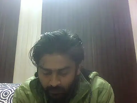 Snapshot of indihotguy chatting on 12/22/25, 09:42 indihotguy online show from 12/22/25, 09:42