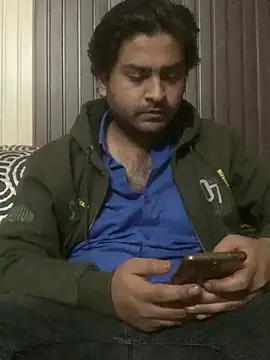 Snapshot of indihotguy chatting on 02/15/25, 05:50 indihotguy online show from 02/15/25, 05:50