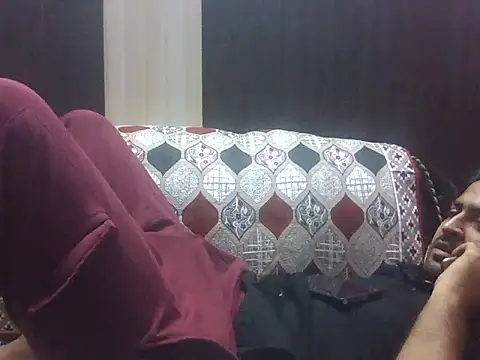 Snapshot of indihotguy chatting on 10/22/25, 01:10 indihotguy online show from 10/22/25, 01:10