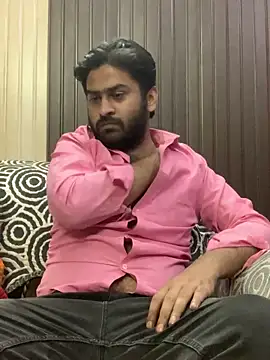 Snapshot of indihotguy chatting on 03/20/25, 06:42 indihotguy online show from 03/20/25, 06:42