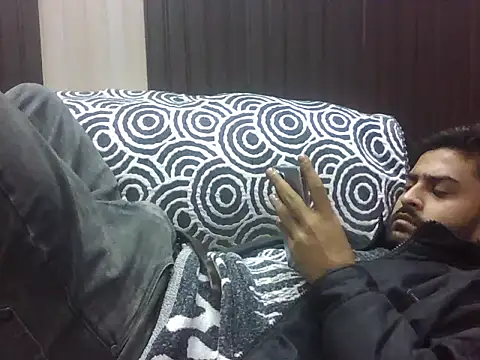 Snapshot of indihotguy chatting on 02/05/26, 02:35 indihotguy online show from 02/05/26, 02:35