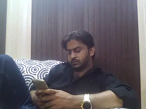 Snapshot of indihotguy chatting on 09/20/25, 01:38 indihotguy online show from 09/20/25, 01:38