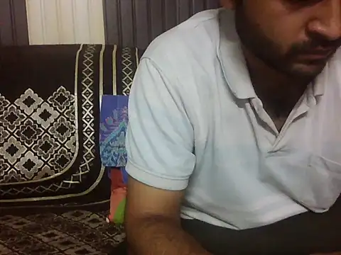 Snapshot of indihotguy chatting on 05/13/26, 04:03 indihotguy online show from 05/13/26, 04:03