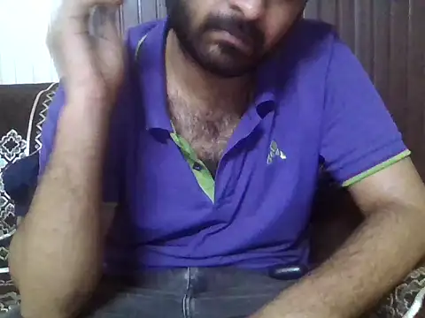 Snapshot of indihotguy chatting on 04/20/26, 03:35 indihotguy online show from 04/20/26, 03:35