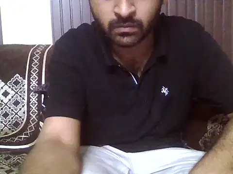 Snapshot of indihotguy chatting on 05/05/26, 01:14 indihotguy online show from 05/05/26, 01:14