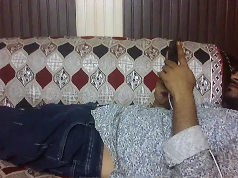 Snapshot of indihotguy chatting on 05/20/26, 01:35 indihotguy online show from 05/20/26, 01:35