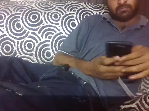 Snapshot of indihotguy chatting on 07/01/26, 09:42 indihotguy online show from 07/01/26, 09:42