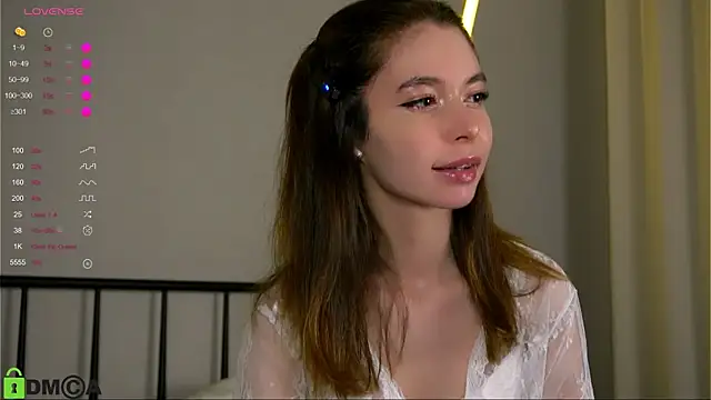 LittleOriana online show from 09/28/25, 02:51