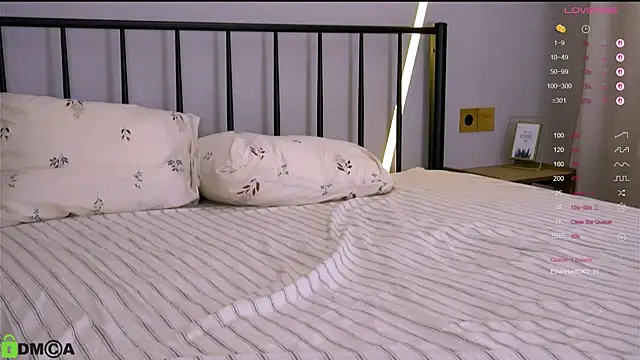 LittleOriana online show from 11/15/25, 05:06