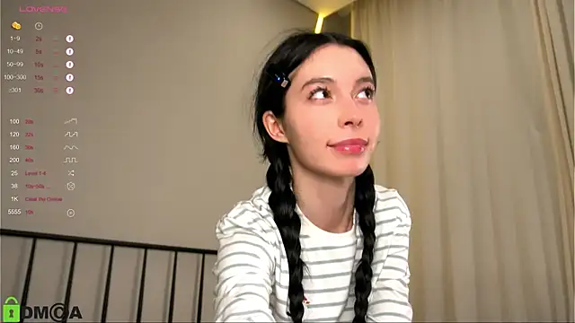 LittleOriana online show from 10/09/25, 02:34