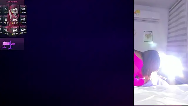 Maria Jones  online show from 11/17/25, 01:31