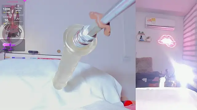 Snapshot of Maria_Jones_ chatting on 01/13/26, 02:15 Maria Jones online show from 01/13/26, 02:15