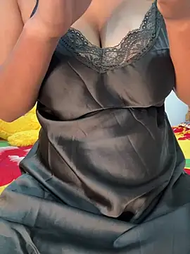 Snapshot of soumita chatting on 02/14/25, 04:41 soumita online show from 02/14/25, 04:41
