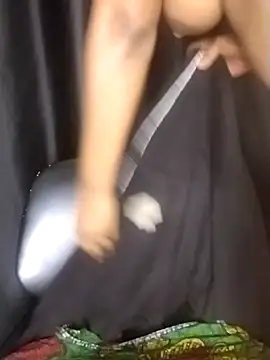 Snapshot of Queen-BD chatting on 02/25/26, 08:03 Queen-BD online show from 02/25/26, 08:03